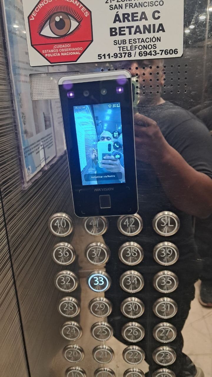Sistema de control de acceso integrado en hotel — VentasPanama.net