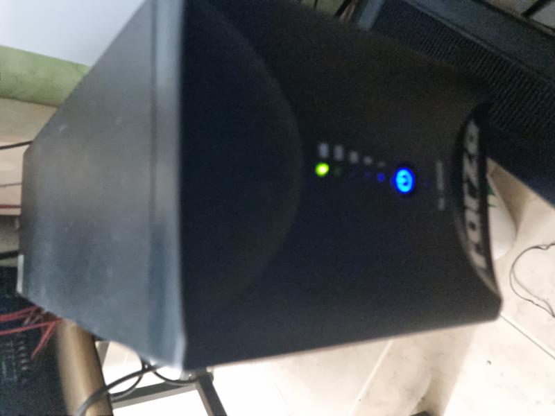 Instalación de UPS empresarial en Panamá - Respaldo de energía para servidores